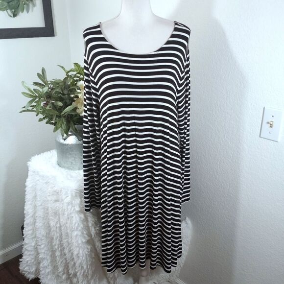 OLD NAVY BLACK & WHITE STRIPE DRESS SZ.XL EUC - Picture 2 of 7